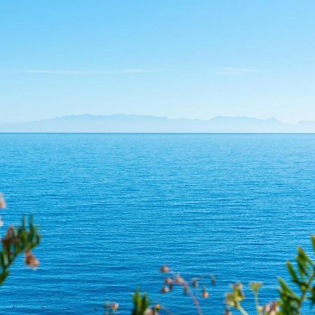 La Nea Beach Apartment Radazul Bagian luar foto
